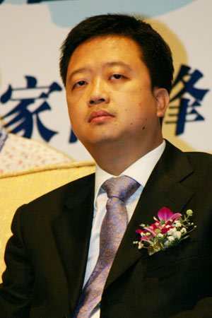 台湾周周观“双城论坛”终登场议场闹剧又上演